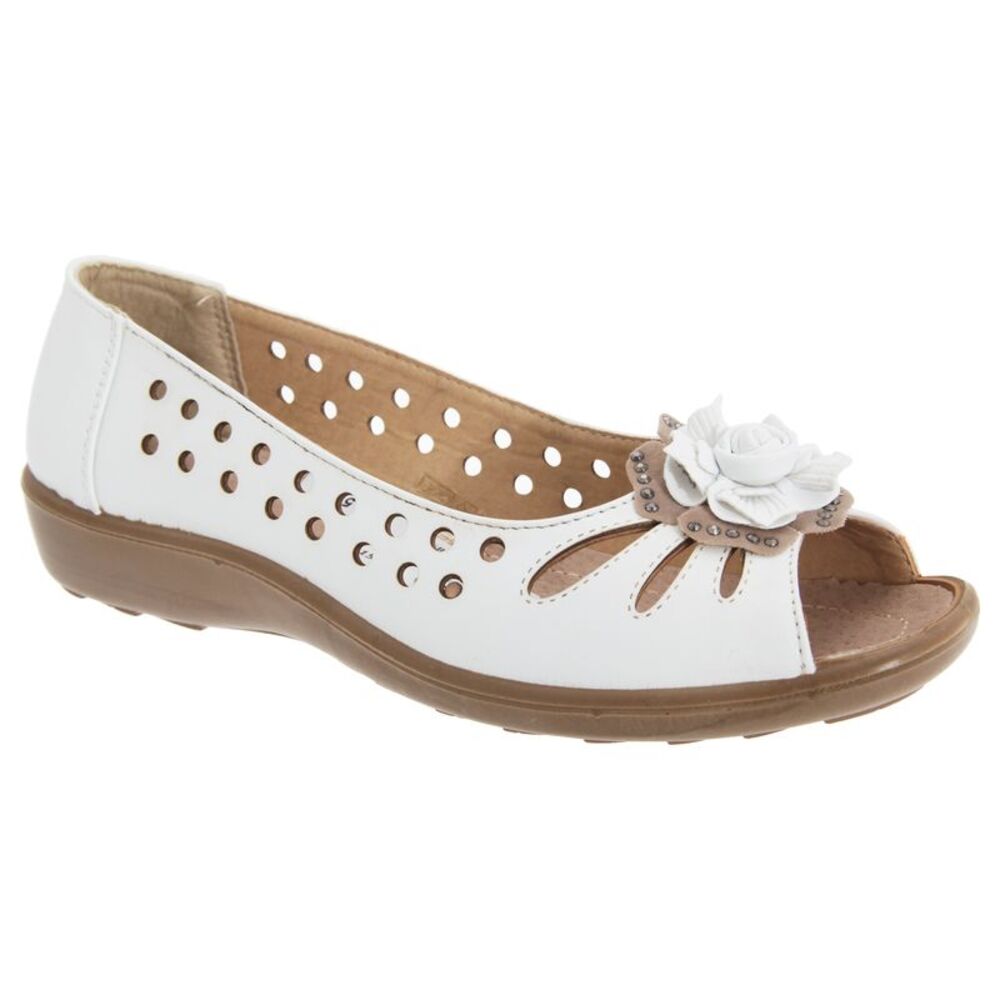 Boulevard Womens/Ladies Punched Open Toe Flower Casual Shoes / White